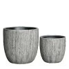 2er Set Pflanzgefäße Aus Polystone - Rund - Grau Mit Holzstruktur-Optik - Mit Einsatz - Yosan