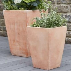 2er Set Stilvolle Pflanzvase Aus Terrakotta - Eckig - Kira