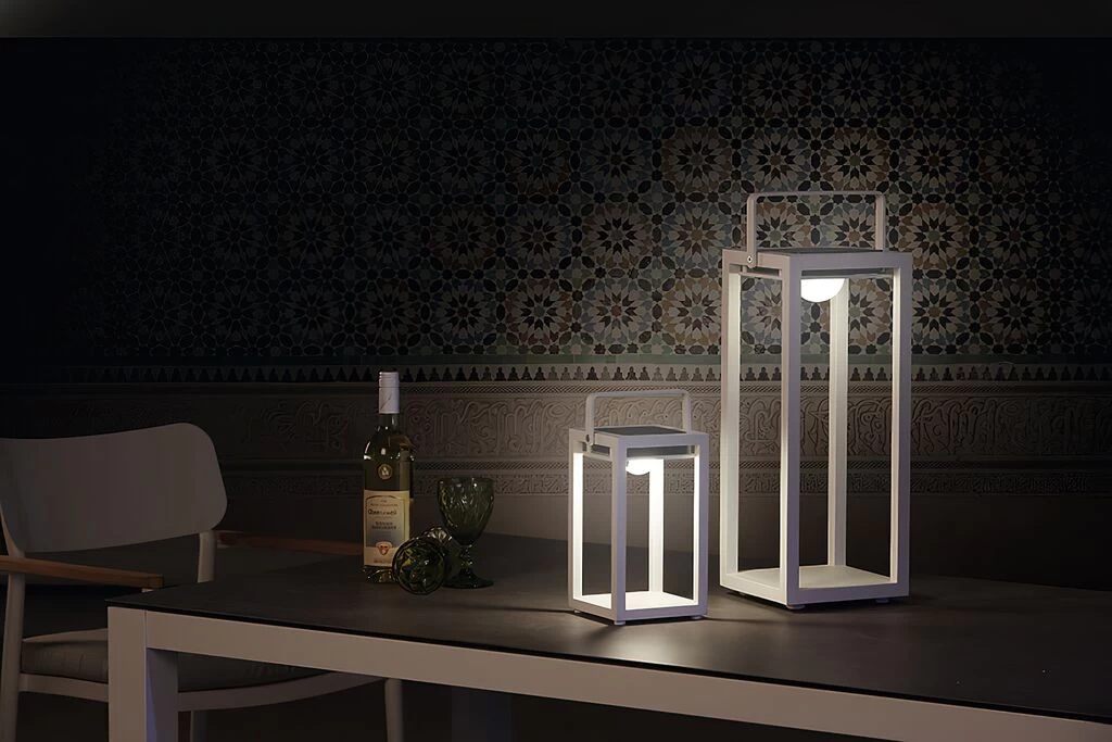 Aluminium Solarleuchte In Weiß Mit USB - Solarleuchte Lima Alu 2 Aluminium Solarleuchte In Weiß Mit USB - Solarleuchte Lima Alu – Bild 2