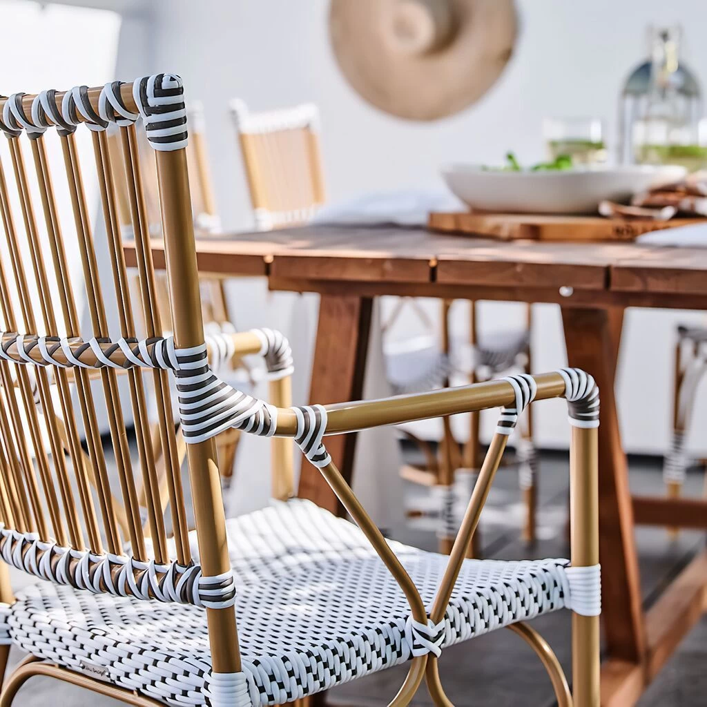 Ausgefallener Gartenstuhl Aus Alu Rattan Mit Armlehnen - Gartensessel Levi 3 Ausgefallener Gartenstuhl Aus Alu Rattan Mit Armlehnen - Gartensessel Levi – Bild 3