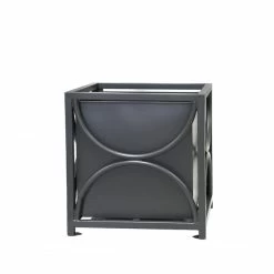 Eckiger Pflanzkasten Aus Gusseisen Zur Gestaltung Von Garten Und Stadt - Kylja