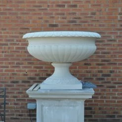 Englisches Pflanzgefäß Steinguss - Farley Castle 8 Englisches Pflanzgefäß Steinguss - Farley Castle -Gartenwelt Geschaft englisches pflanzgefaess steinguss farley castle3