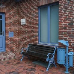 Gartenbank Aus Gusseisen Und Holz Mit Armlehnen - Njala