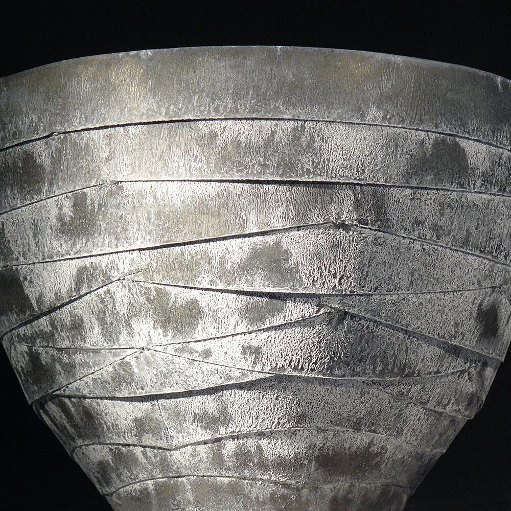 Hohe Blumenvase Aus Stahl/Cortenstahl Mit Bänder - Morana Hiro 2 Hohe Blumenvase Aus Stahl/Cortenstahl Mit Bänder - Morana Hiro – Bild 2