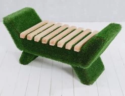 Kleine Gartenbank - Holz, GFK & Kunstrasen - Topiary - Fenke -Gartenwelt Geschaft kleine gartenbank holz gfk kunstrasen topiary fenke5