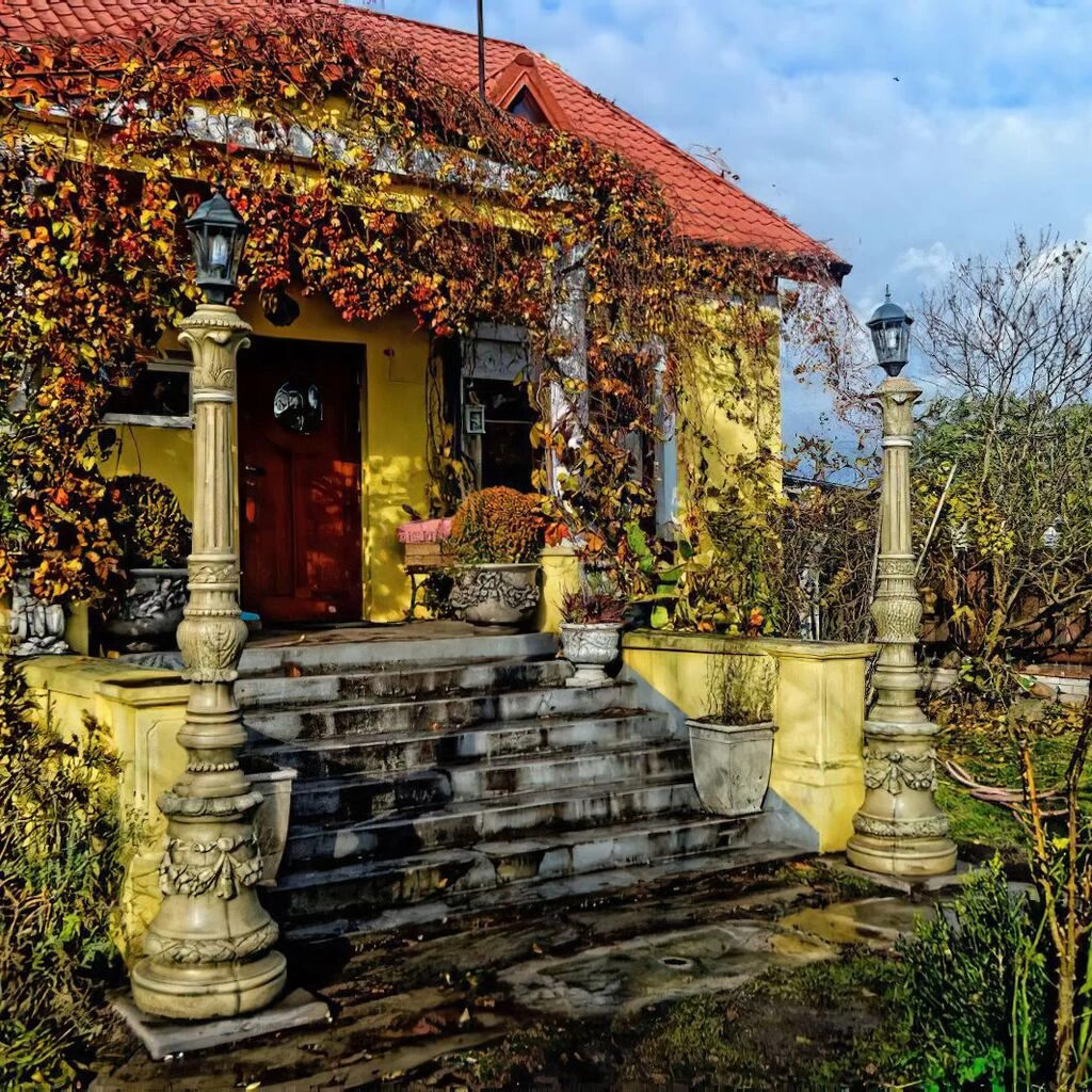 Kunstvoll Verzierter Laternensockel Für Gärten Und Parks - Annalena 2 Kunstvoll Verzierter Laternensockel Für Gärten Und Parks - Annalena – Bild 2