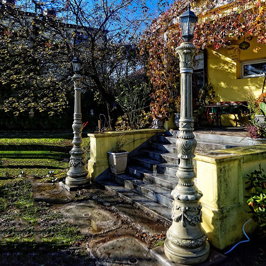 Kunstvoll Verzierter Laternensockel Für Gärten Und Parks - Annalena 3 Kunstvoll Verzierter Laternensockel Für Gärten Und Parks - Annalena – Bild 3