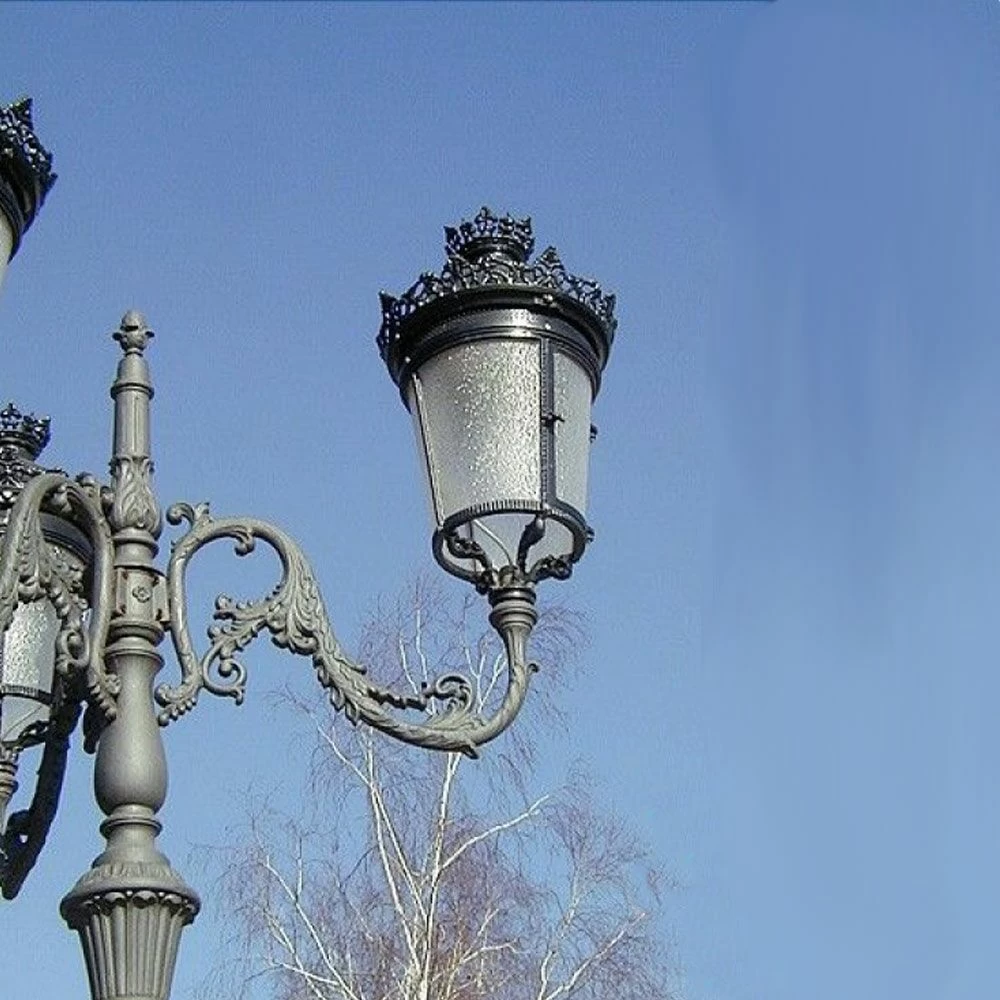 Kunstvolle Straßenleuchte Aus Gusseisen Zur Stadt-Gestaltung - Svalaug 2 Kunstvolle Straßenleuchte Aus Gusseisen Zur Stadt-Gestaltung - Svalaug – Bild 2