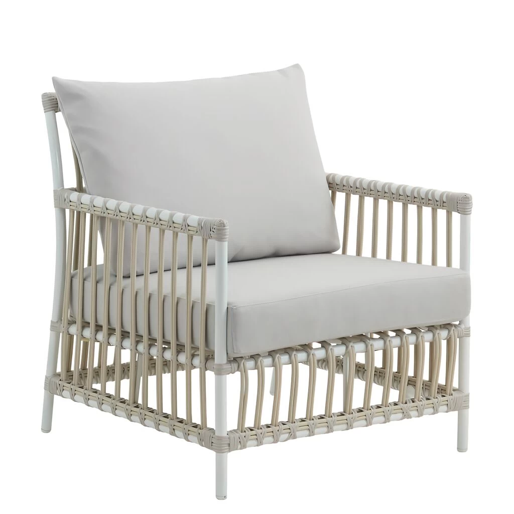 Lounge-Sessel Aus Alu-Rattan In Weiß Mit Sitz- Und Rückenkissen - Loungechair Caya 1 Lounge-Sessel Aus Alu-Rattan In Weiß Mit Sitz- Und Rückenkissen - Loungechair Caya