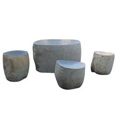 Massiver Steinhocker Aus Flussstein Für Draußen - Osaka