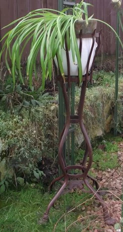 Nostalgischer Blumenständer Aus Schmiedeeisen - Romaric -Gartenwelt Geschaft nostalgischer blumenstaender aus schmiedeeisen romaric3