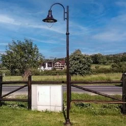 Parklaterne Aus Gusseisen Mit Schirmleuchte Für Außenanlagen - Arved