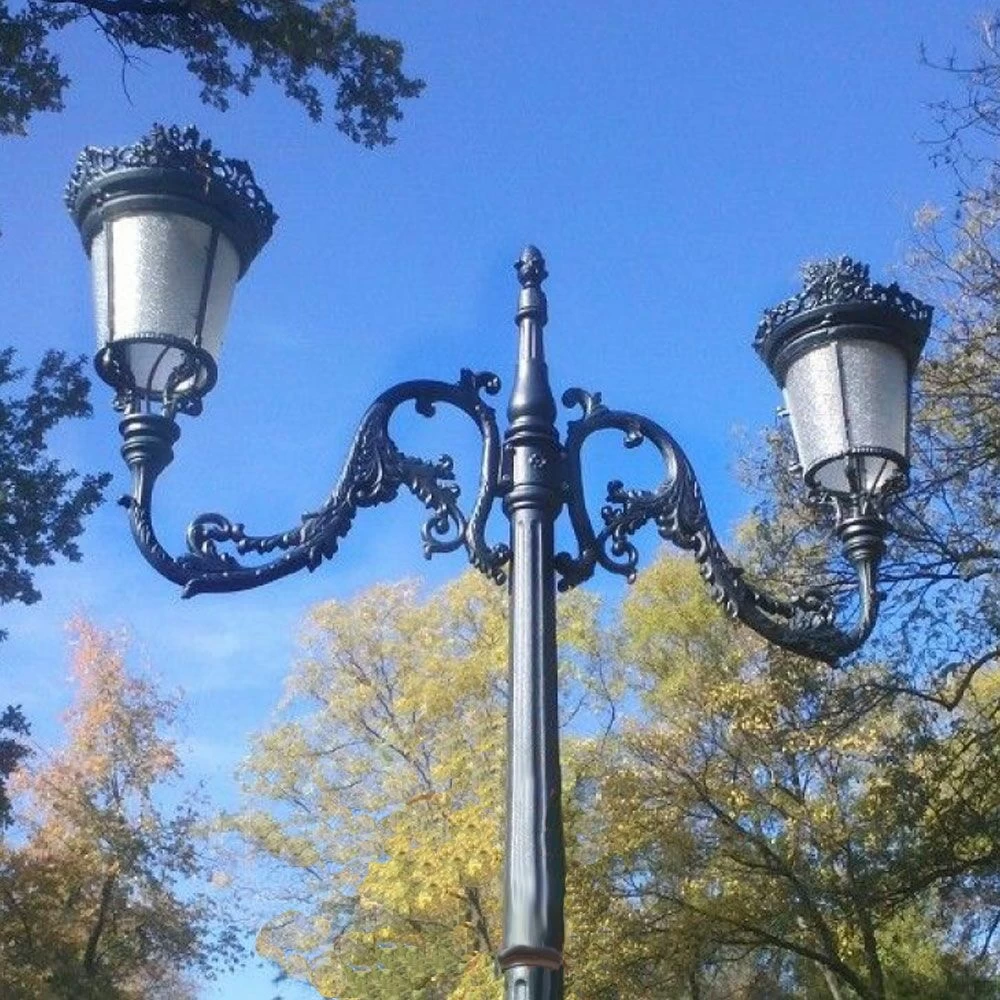 Retro Straßenlaterne Aus Gusseisen Mit Schmuck-Elementen - Annbritt 3 Retro Straßenlaterne Aus Gusseisen Mit Schmuck-Elementen - Annbritt – Bild 3