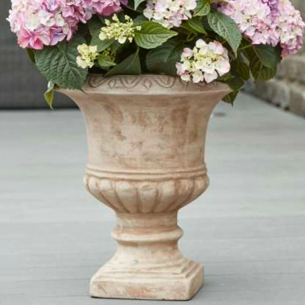 Schöne Gartenamphore - Terrakotta - Rund - Jara 1 Schöne Gartenamphore - Terrakotta - Rund - Jara