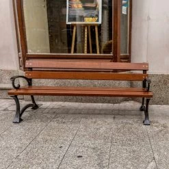 Sitzbank Aus Gusseisen Und Holz Für Außenanlagen - Arnar