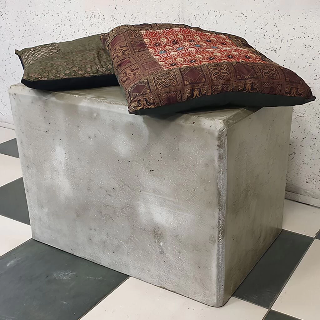 Wetterfester Steinguss Hocker Für Den Garten - Verschiedene Farben - Spiros 1 Wetterfester Steinguss Hocker Für Den Garten - Verschiedene Farben - Spiros