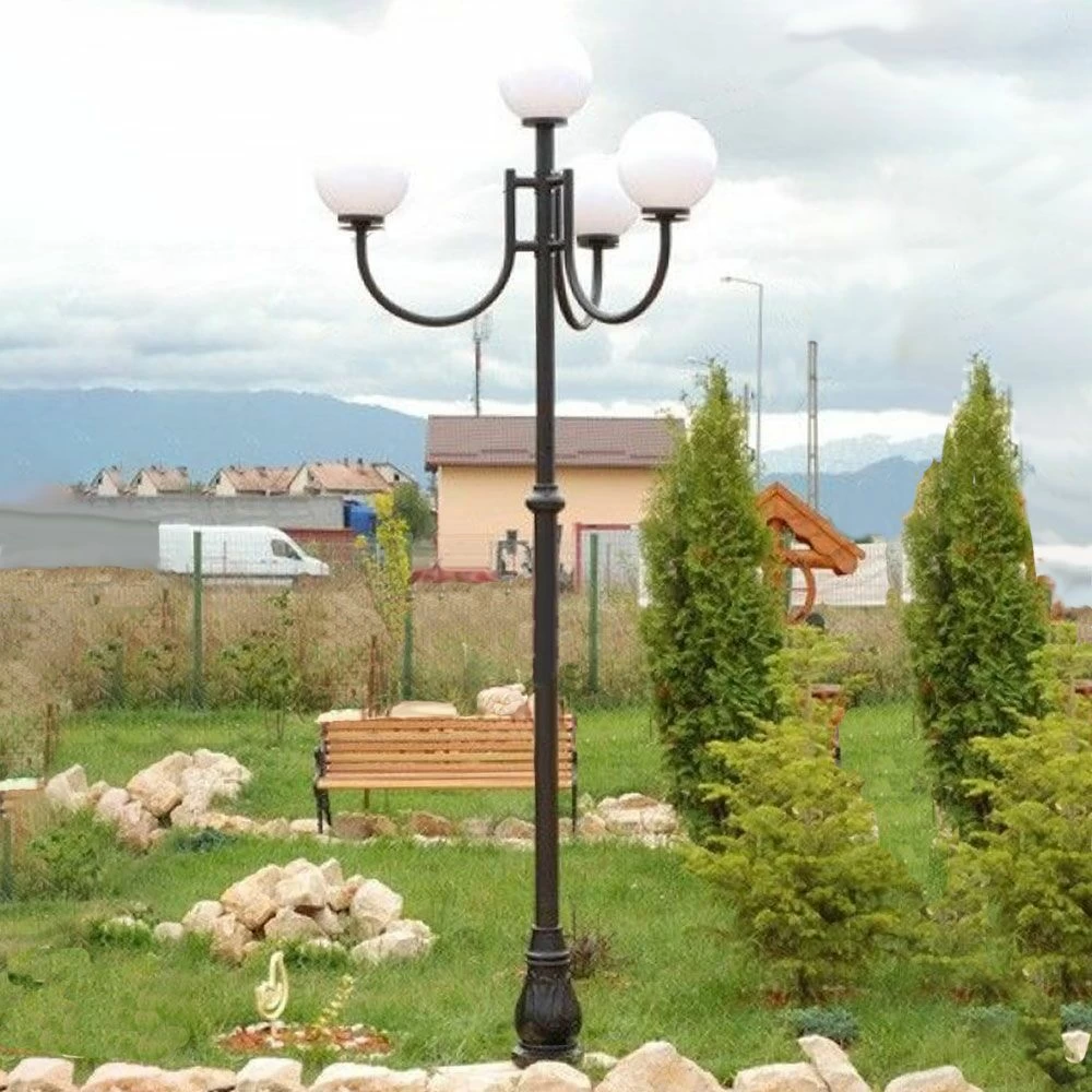 Zeitloser Kandelaber Aus Gusseisen Für Kommunen - Bera 2 Zeitloser Kandelaber Aus Gusseisen Für Kommunen - Bera – Bild 2